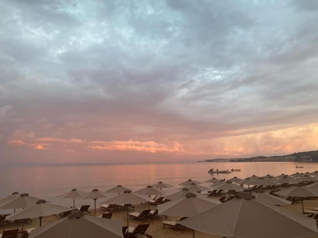 Koróni Peroulia Beach Houses المظهر الخارجي الصورة